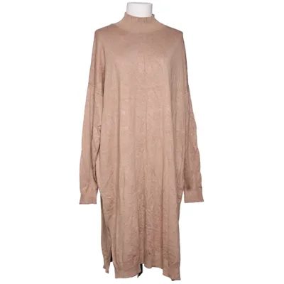 Rollkragenkleid (Beige) von MyWear Woman Nylon, Viskose