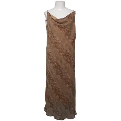 Robe longue (Marron) de Essence Polyester