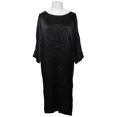 Klänning (Svart) från Soaked in Luxury Viskos