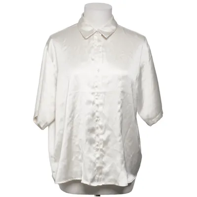 Chemise à manches courtes (Blanc) de Mathilde Gøhler x NA-KD