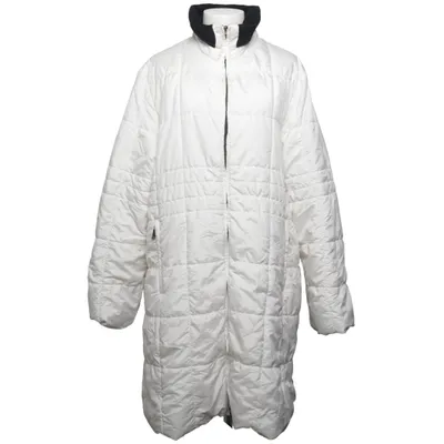 Vinterkappa (Vit) från J.A.P company Polyamid, Polyester