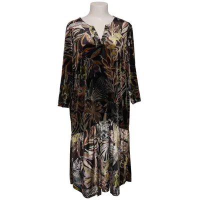 Dress (Black, Gold, Brown) from Amy Vermont