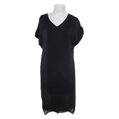 Klänning (Svart) från Kiomi