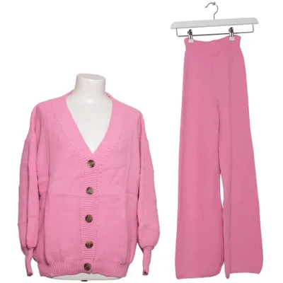 Set (Pink) from Fame Acrylic