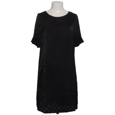 Klänning (Svart) från Phase Eight