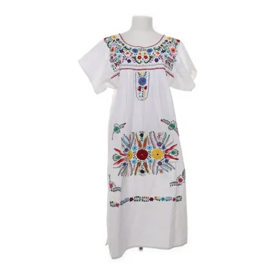 Traditional attire (White, Multicolored) from Santa Lupita Cotton