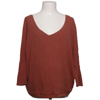 T-shirt (Red) from Cleptomanicx