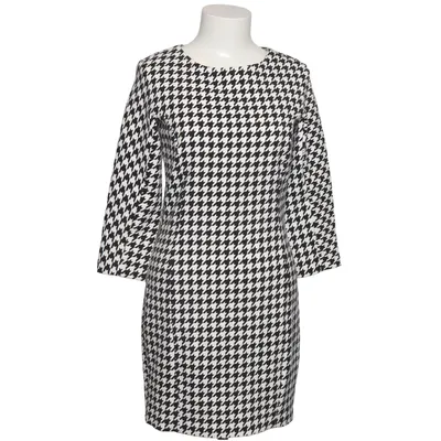 Jurk (Zwart, Wit) van Zara Trafaluc