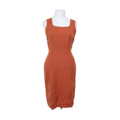 Jurk (Oranje) van Kim Linnen, Viscose