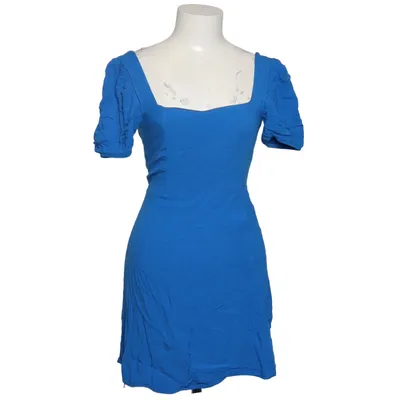 Kleid (Blau) von Stradivarius