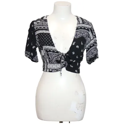 Crop top (Black, White) from Bershka Viscose