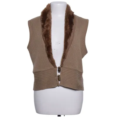 Väst (Beige) från Okay's Akryl