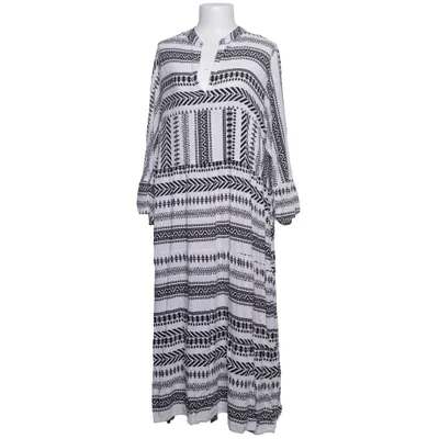Dress (Black, White) from Amisu