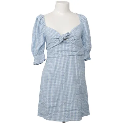 Kleid (Blau, Weiß) von Altar'd State Polyester, Viskose