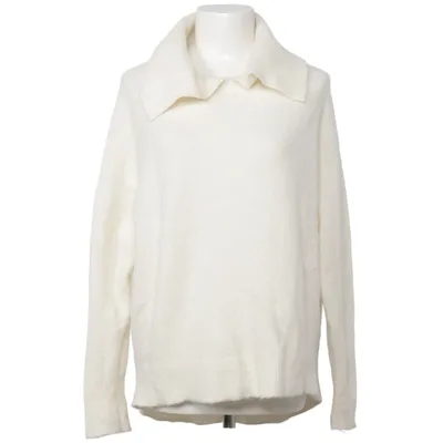Sweater (White) from Arnie Says