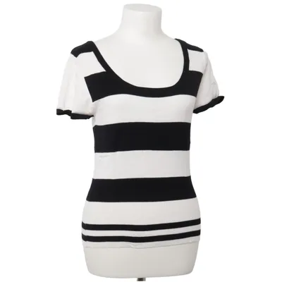 Top (Black, White) from Yoors Elastane, Polyamide, Viscose