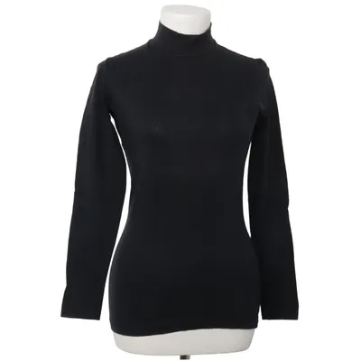 Turtleneck (Black) from Leap Frog