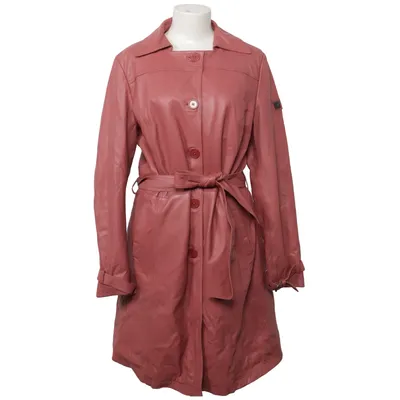 Ledermantel (Pink) von Otto Kern