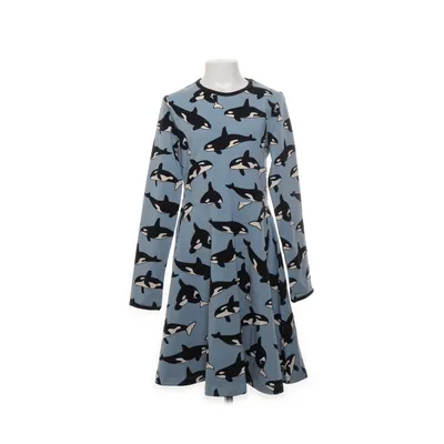 Klänning (HALF CIRCLE DRESS L/S) från Villervalla Elastan