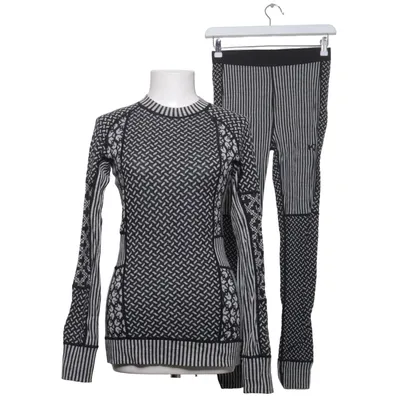 Baselayer (Sort, Hvid) fra Kari Traa Uld