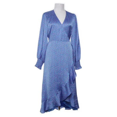 Omlottklänning (EVA HAPPY CHERRY DRESS) från Neo Noir Polyester