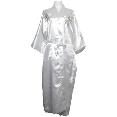 Dressing gown (White) from Jing Hong