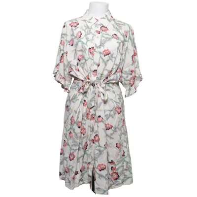 Klänning (Vit, Flerfärgad) från Soaked in Luxury Viskos