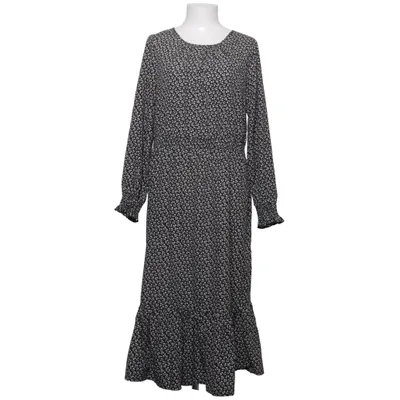 Dress (Black, White) from Sisters Point Polyester