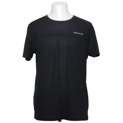 Sports top (Black) from Swedemount Polyester