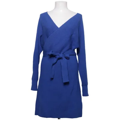 Robe portefeuille (Bleu) de Blond Hour Polyamide, Polyester, Viscose