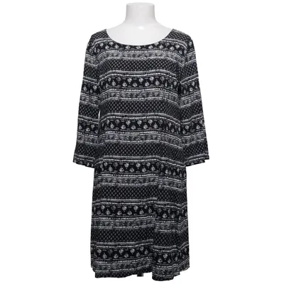 Kjole (Sort, Hvid, Flerfarvet) fra Shape Viscose