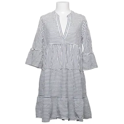Klänning (VMHELI 3/4 SHORT DRESS WVN GA) från Vero Moda Ekologisk bomull