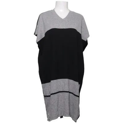 Kjole (Sort, Grå) fra Masai Alpacauld, Merinould, Polyamid, Viscose