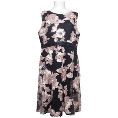 Robe (Noir, Beige) de Christian Berg Polyester