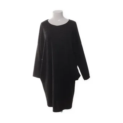 Klänning (Grå) från AmazeMe