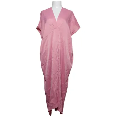 Långklänning (Rosa) från Arket Viskos