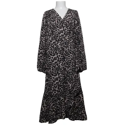 Robe portefeuille (Noir, Blanc) de Pernilla Wahlgren Design
