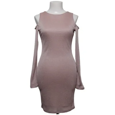 Kjole (Ariana) fra Ariana Lipsy Metallfiber, Polyester