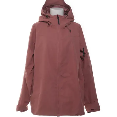 Regnjacka (Rosa) från Áhkká Polyester