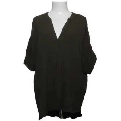 Top (Green) from Sincerely Loved Viscose