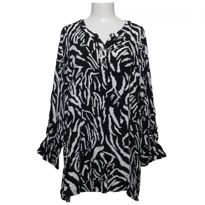 Blouse (Black, White) from Studio Clothing Viscose