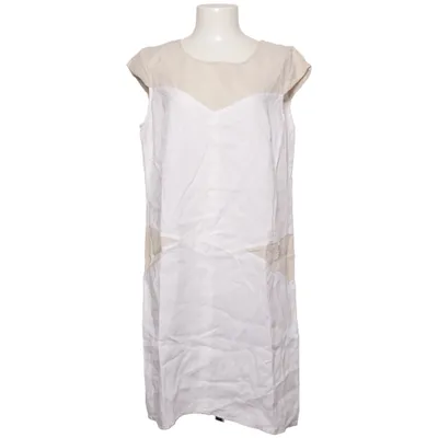 Robe (Blanc, Beige) de Kapalua Lin