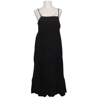 Dress (Black) from Iisla & Bird