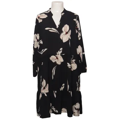 Dress (Black, White) from ONLY Carmakoma
