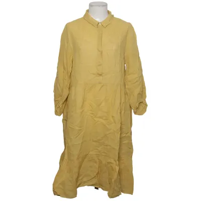 Robe (Jaune) de Robert Friedman Lin