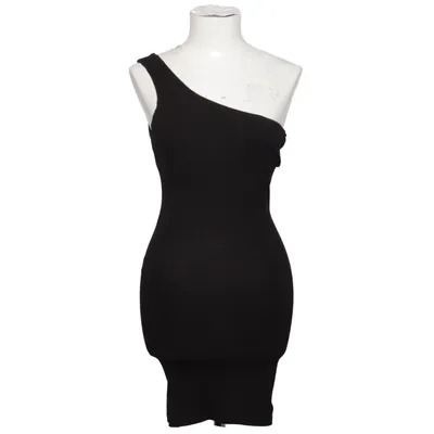 Robe (Noir) de Iva Nikolina x NA-KD