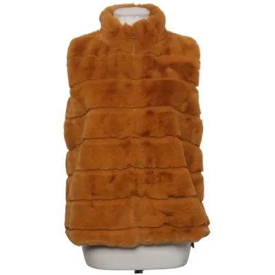 Outer vest (Brown) from Catch Me Polyester