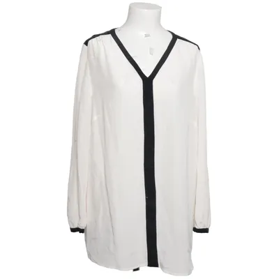Bluse (Hvid, Sort) fra Emilia Lay