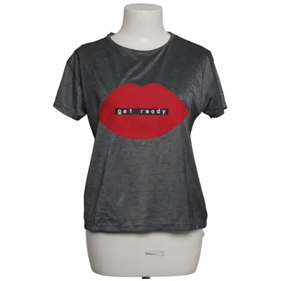T-shirt (Grå, Röd) från Die Die Fashion