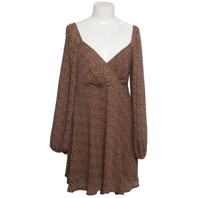 Kleid (Pamela) von Pamela x NA-KD Polyester